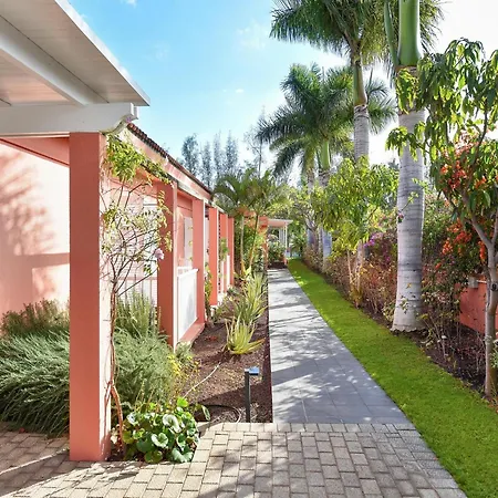 Maspalomas Lux Luxury Retreat In Gran Canaria Private Heated Pool Wonderdul Terrace Area With Dining Area And Bbq Minutes From Popular, ラスパルマス・デ・グランカナリア